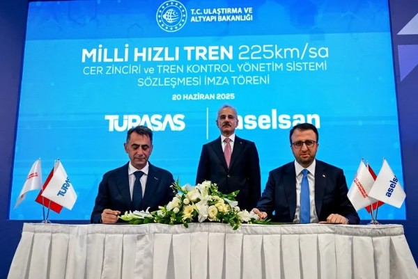Raylı sistemlere 500 milyon liralık destek! Bakan Uraloğlu açıkladı